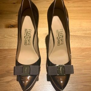 Salvatore Ferragamo Trilly Parent Leather Pump